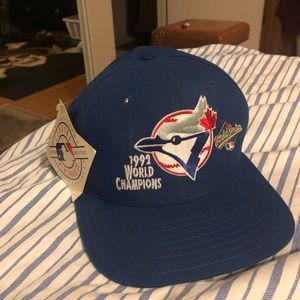 1992 World Series champions blue jays ball hat brand new with tags